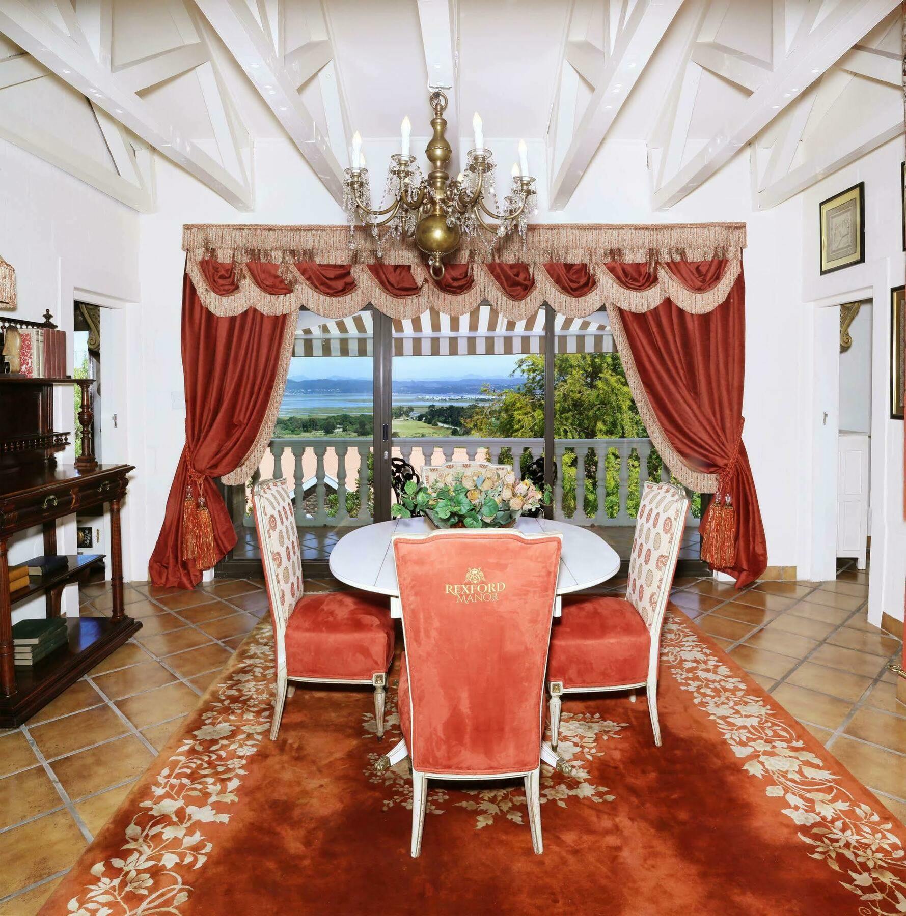 מלון קניסנה Rexford Manor מראה חיצוני תמונה